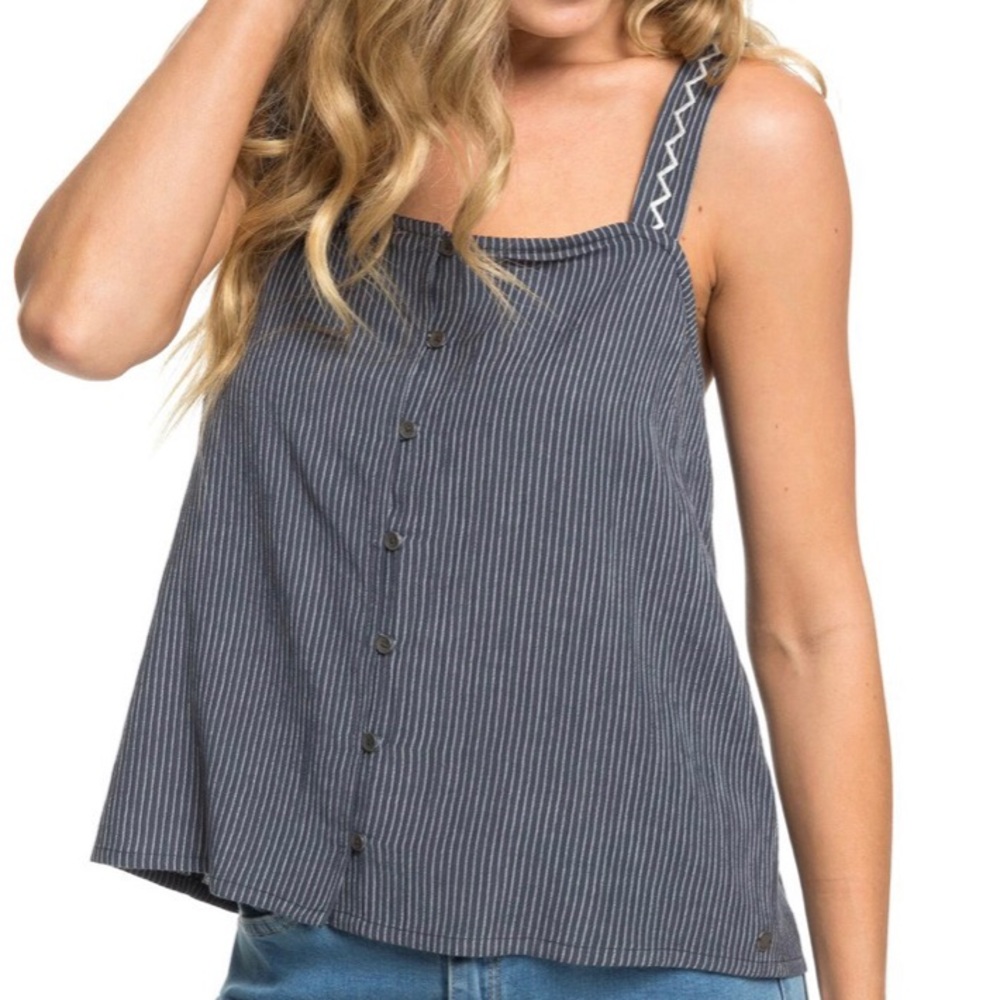⭐️HP🎉 Roxy Beach Lights Strappy Top